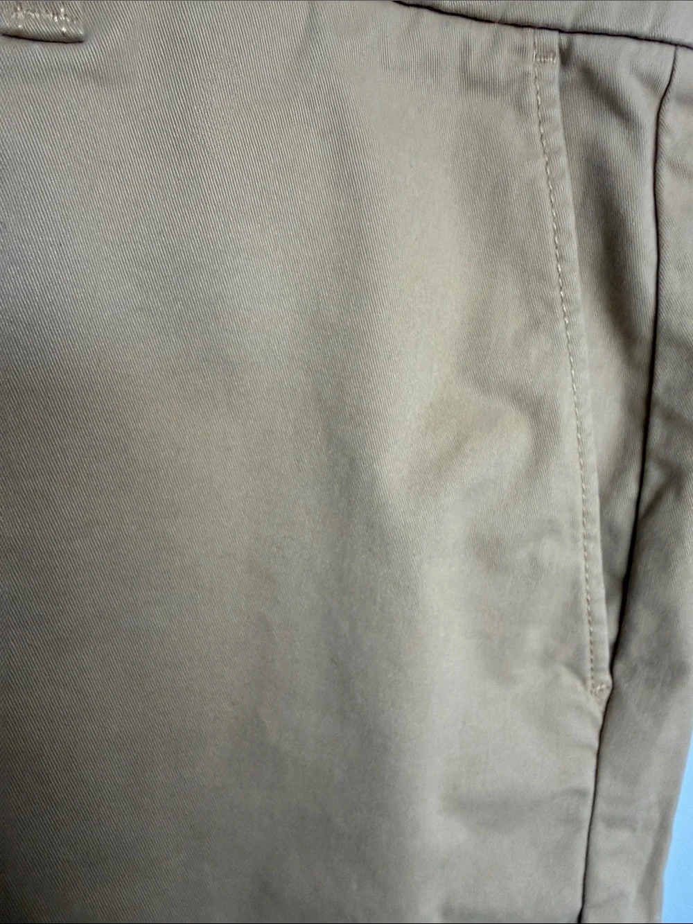 Tommy Hilfiger Cotton Custom Fit Chino Shorts - Khaki Beige Men’s size 30 GUC